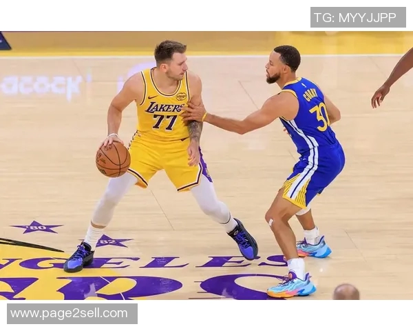 1999年湖人对决勇士的经典对抗赛回顾与分析