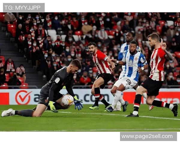 北安普敦主场迎战牛津联队双方争夺关键三分之战